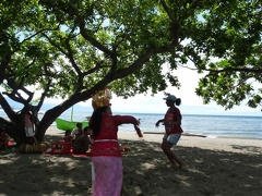 24 à y aller de son pas de danse.