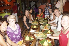 Le groupe et le Bebek tutu