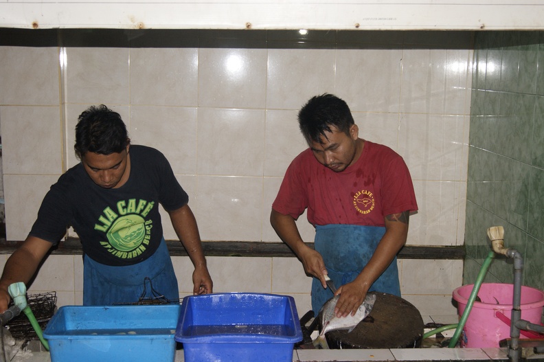 A Jimbaran, les cuisines.JPG