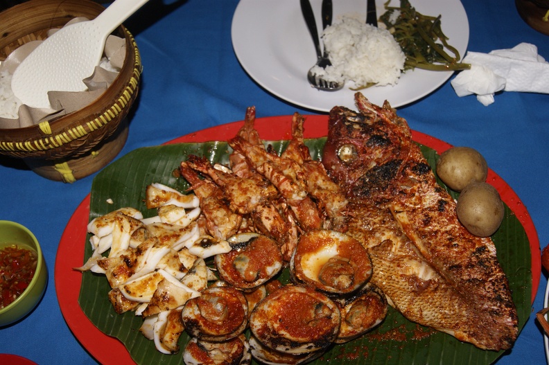 A Jimbaran, poissons et crustacés.JPG